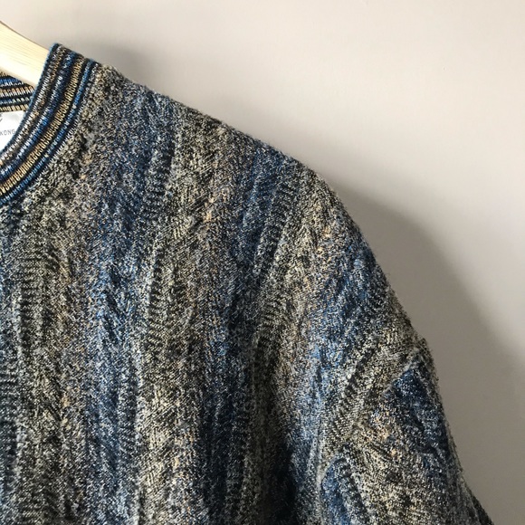 VTG Wool Cropped Sweater - Picture 4 of 11